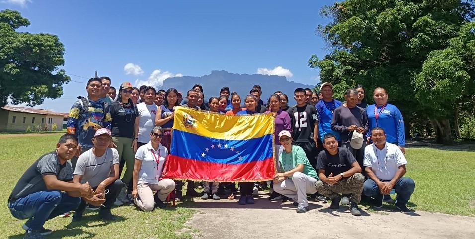 Ministerio de Turismo impulsa con éxito formación indígena en Canaima